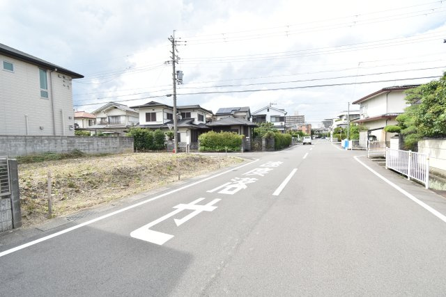 【売土地】 長岡京市城の里（長岡京駅）建築条件付きの前面道路含む現地写真