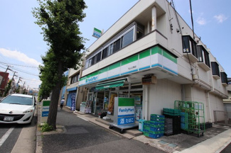 ファミリーマート 松山公郷店まで850ｍ