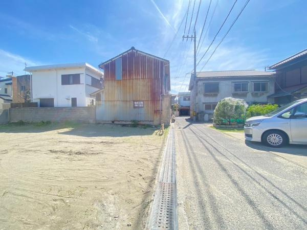 和歌山市和歌浦南２丁目　土地の前面道路含む現地写真