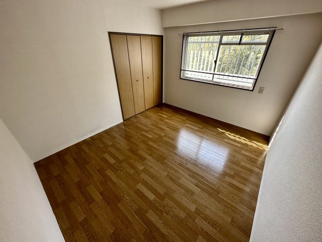 【寝室】 | ウエストインヒルズ