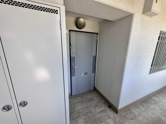 【玄関】 | ウエストインヒルズ