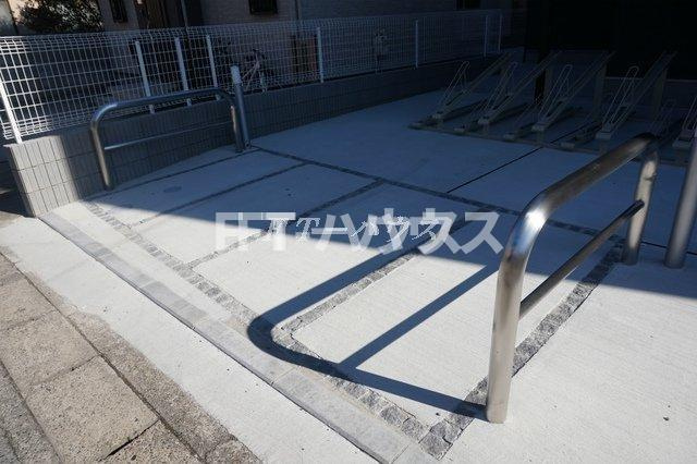 リブリ・幕張Ⅱの駐車場