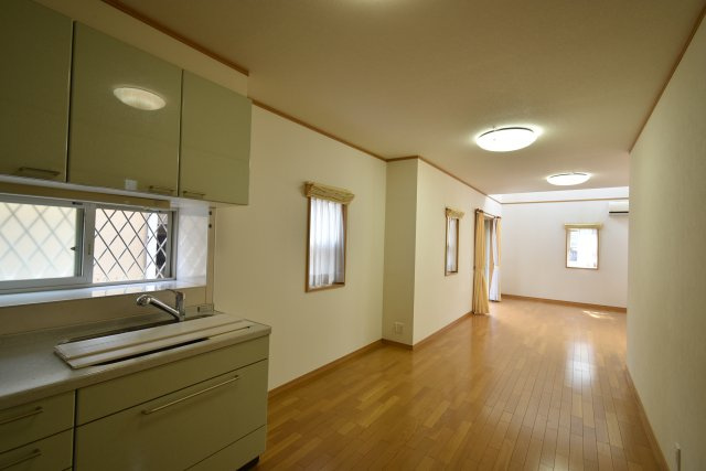 【居間・リビング】 | 宿郷3丁目一戸建て
