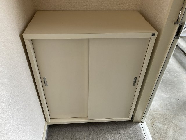 メゾン・ジュネスの玄関