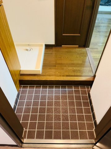 仲介手数料0円！！丸の内小竹ビルの玄関