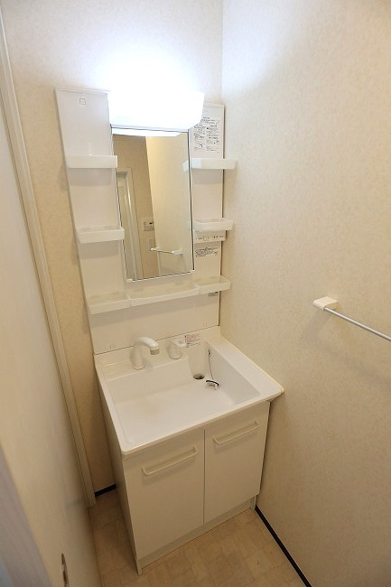 インビッグ松原Ⅱの独立洗面台