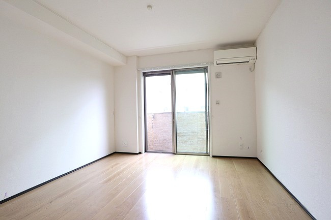 インビッグ松原Ⅱの居間・リビング