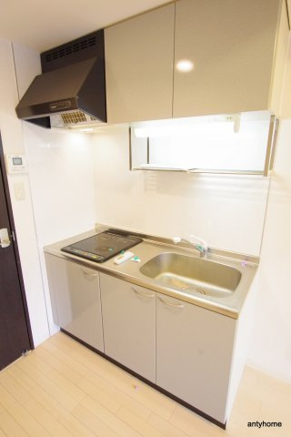 ウィスタリア新北野　仲介手数料無料のキッチン