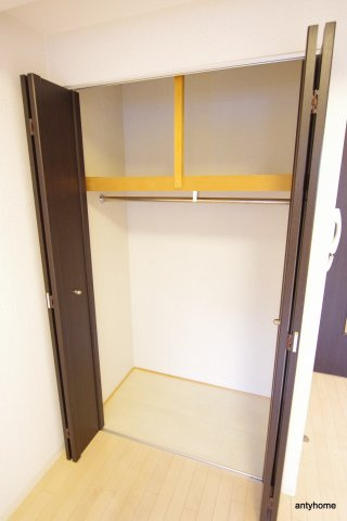 ウィスタリア新北野　仲介手数料無料の収納