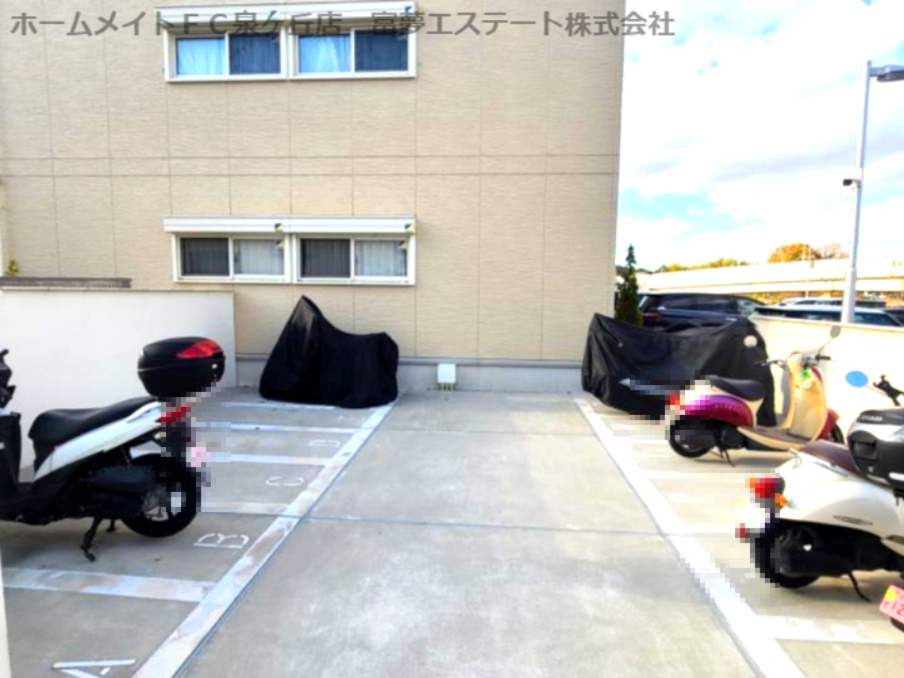 Honu・Repos（ホヌ・ルポ）D棟の駐車場