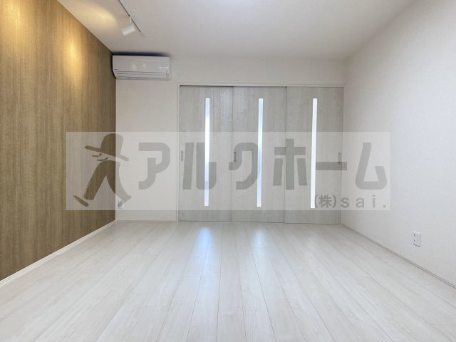 リバーサイド東久宝寺10番館の居間・リビング