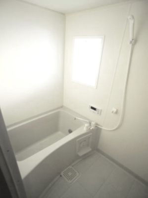 【浴室】 | タテノハイツＣ | 追い焚き機能付きです♪