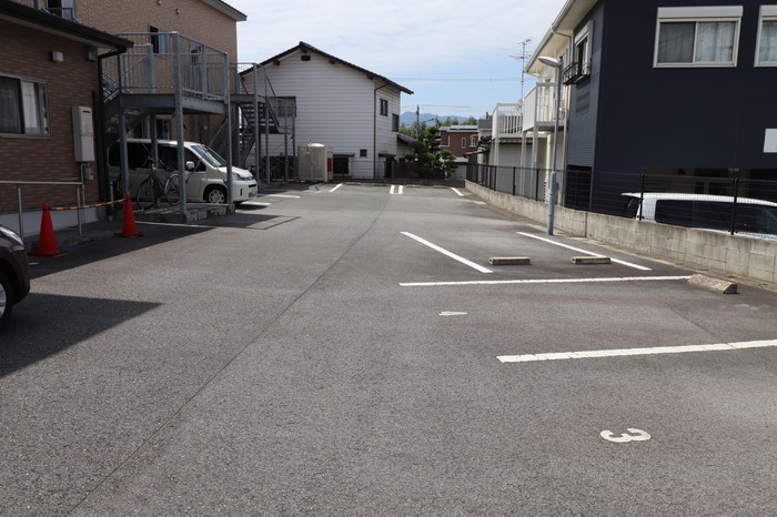 熊本市北区鶴羽田町のアパートの駐車場