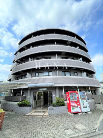 スカイアーク生田の外観