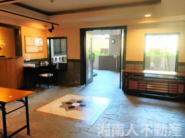 マイキャッスル葉山のエントランス