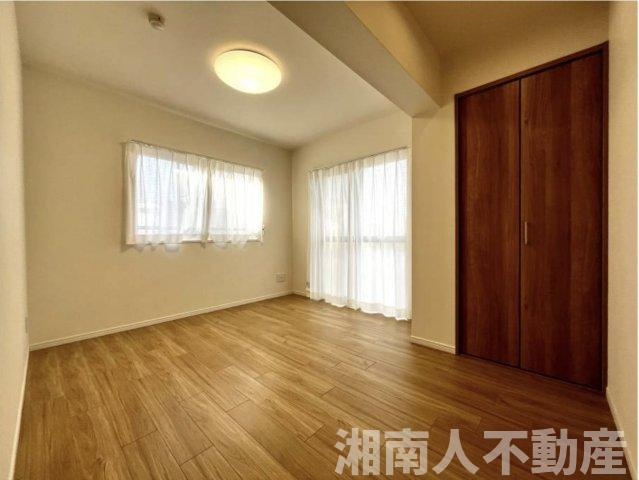 マイキャッスル葉山の洋室