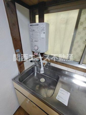  | 布市町４丁目貸家