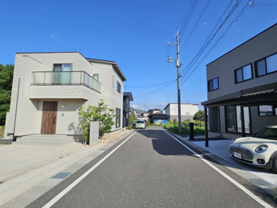 【前面道路含む現地写真】 | 鳥取市浜坂６丁目分譲地