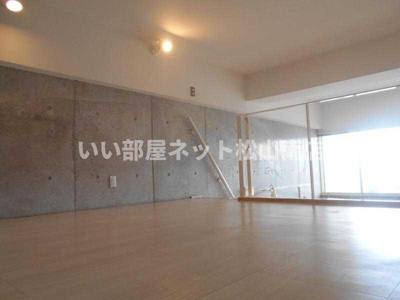 【洋室】 | リューレント河原町