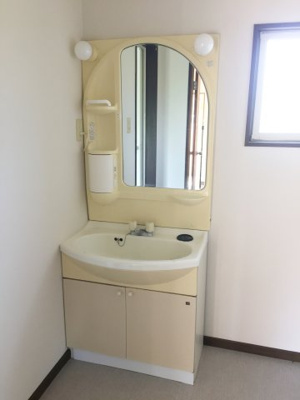 【独立洗面台】 | 由良借家(平屋)