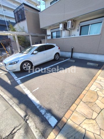 フジパレス黒田Ⅲ番館の駐車場