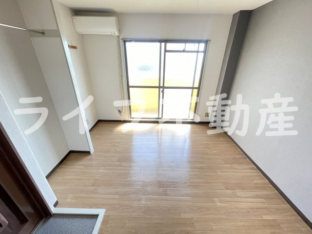 エスポアール春日Ⅰの居間・リビング|ゆったり過ごせる居間です