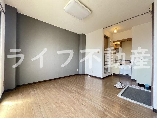 エスポアール春日Ⅰの居間・リビング|ゆったりとした居間です