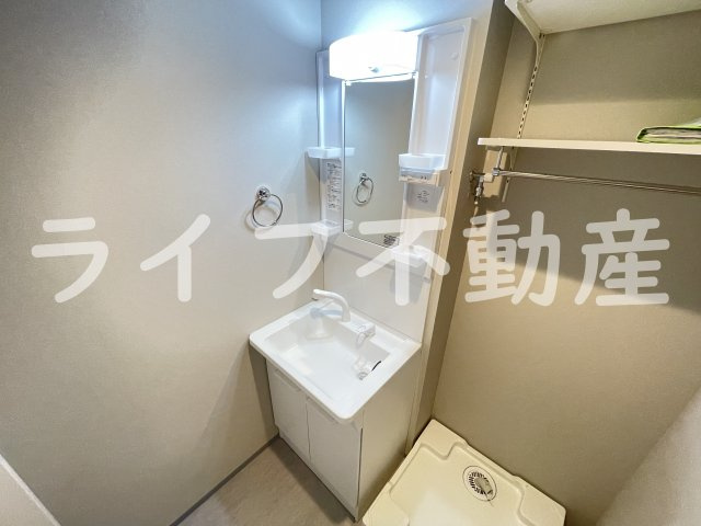 パロス瓢箪山ラドスールの独立洗面台|独立洗面台、朝の身支度には欠かせません