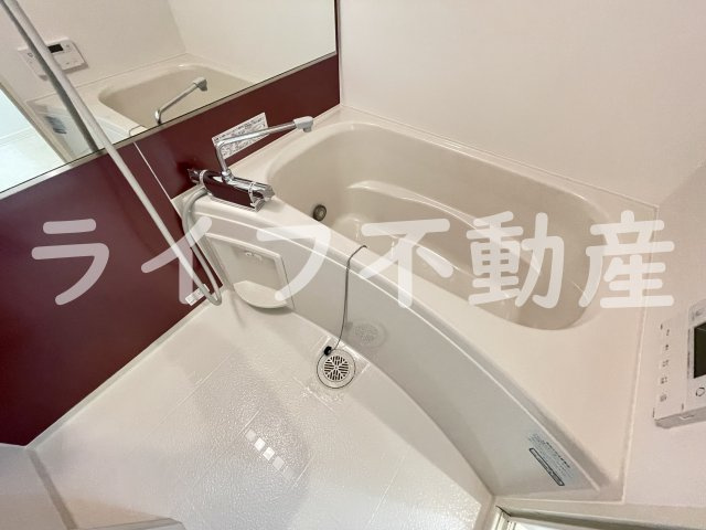 ハイム ユカリナグリーン長瀬の浴室|日々の疲れを癒すお風呂付です