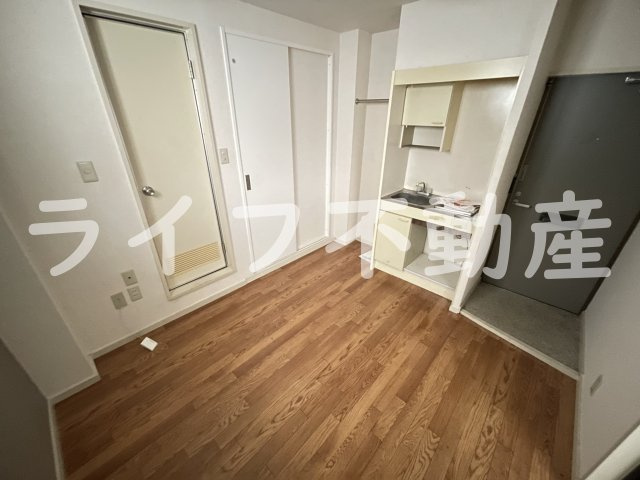 ハイツ菱屋の洋室|コンパクトで使いやすい洋室です