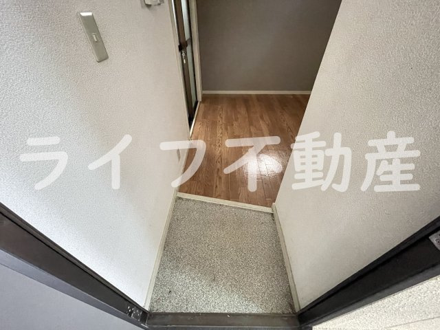 ハイツ菱屋の玄関|落ち着いた玄関です