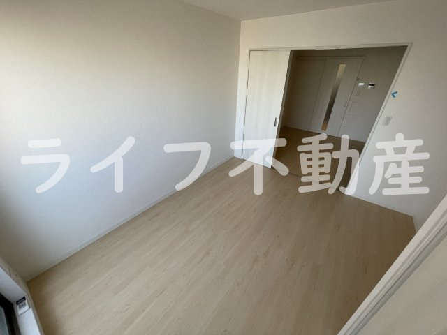 ファンライフ小阪の内装|明るい色調の室内です