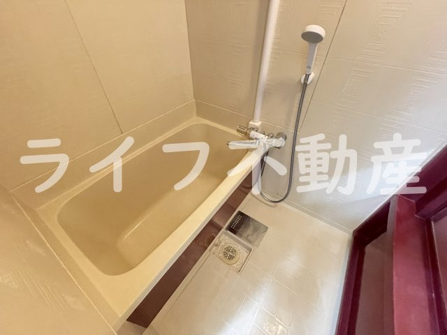 グローリーハイツ東成の浴室
