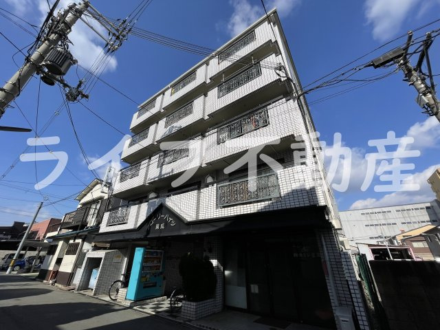 グローリーハイツ東成の外観|外観は落ち着いています
