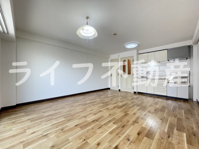 グローリーハイツ東成の内装