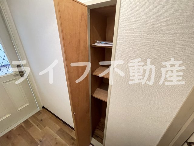 グローリーハイツ東成の収納