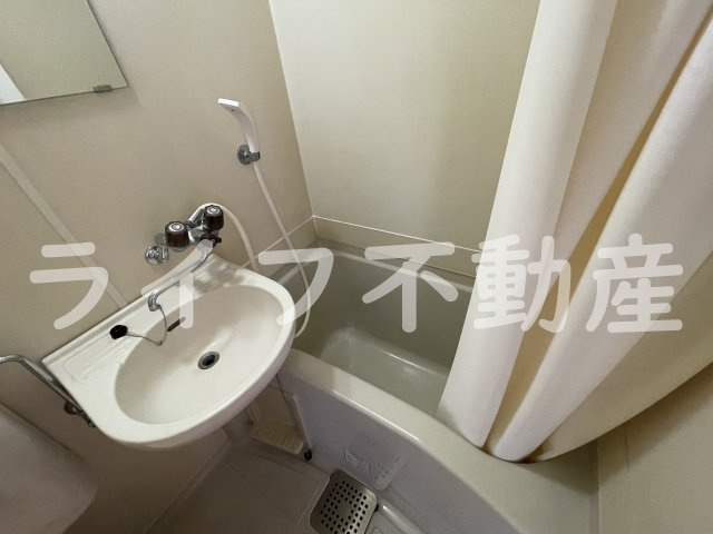 サントハウス小阪の浴室|お風呂で日々の疲れを落としましょう
