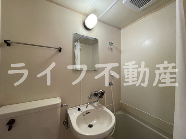 サントハウス小阪の洗面所|広い洗面スペース
