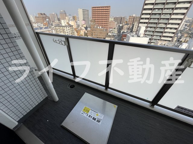 パラゴン布施駅前のバルコニー|開放的で明るい空間を演出してくれるバルコニーです