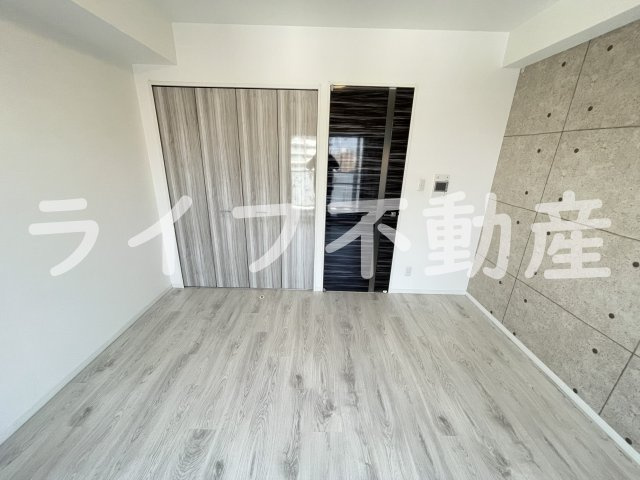 パラゴン布施駅前の居間・リビング|ゆったり過ごせるリビングです