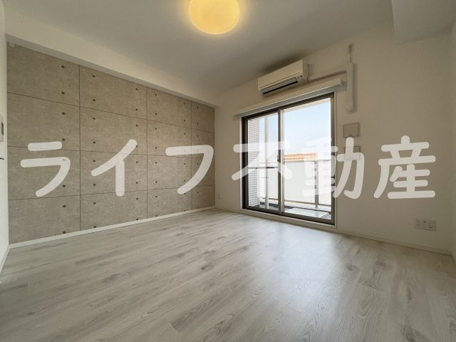 パラゴン布施駅前の洋室|落ち着いた色調の洋室です