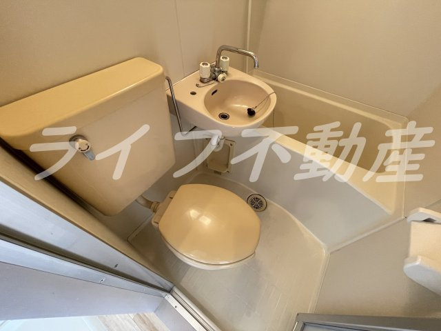 メゾン朝日小阪の浴室|日々の暮らしに欠かせないお風呂です