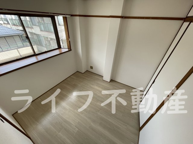 八戸ノ里プラザの収納|こちらの居間で趣味の時間をお楽しみください