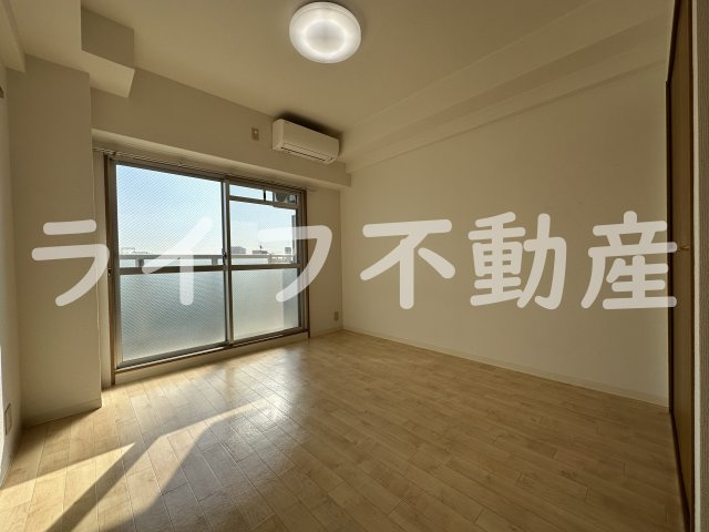 ルミエール山中の居間・リビング|ゆったりとした居間です