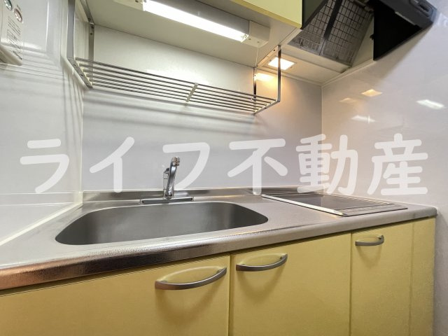 エアリーアベニューのキッチン|コンパクトなキッチンで掃除もラクラク