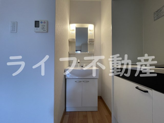 メゾンdeソレイユの独立洗面台|独立洗面化粧台が付いています