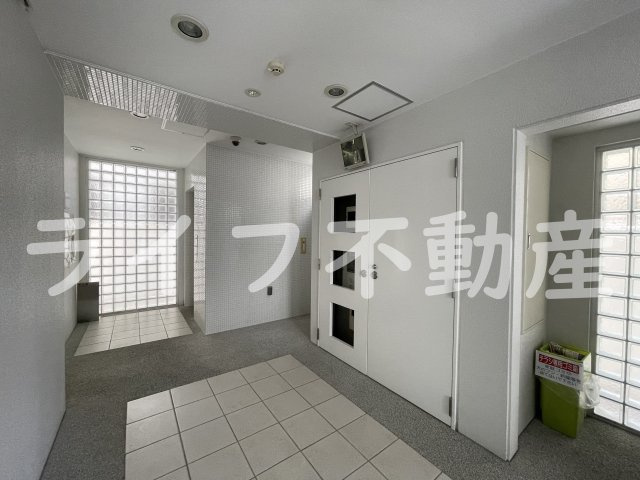 ラカーサ新深江のロビー|建物の内部です