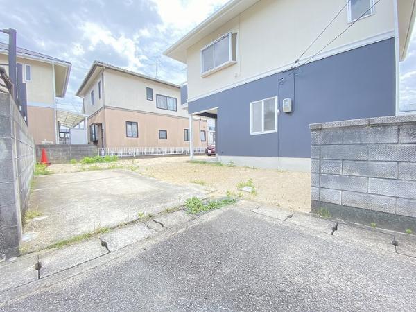 岡山市北区撫川　リフォーム済　一戸建ての前面道路含む現地写真