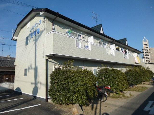 倉敷市中島の倉庫の外観