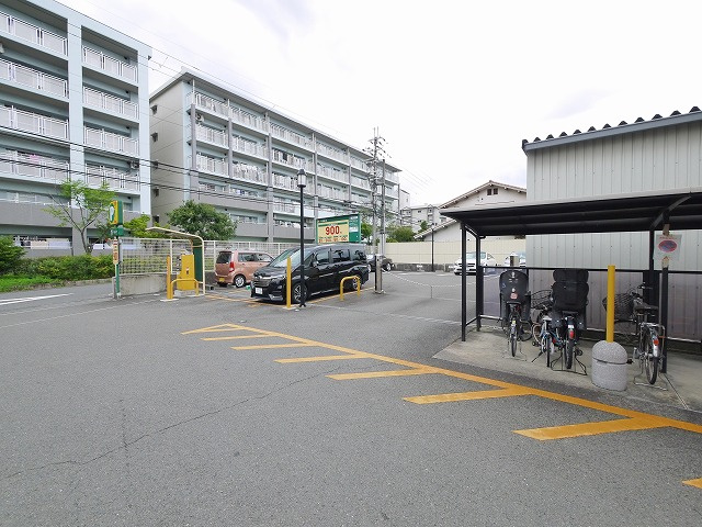 アネックスミタカ学園前の駐車場|駐車場完備です